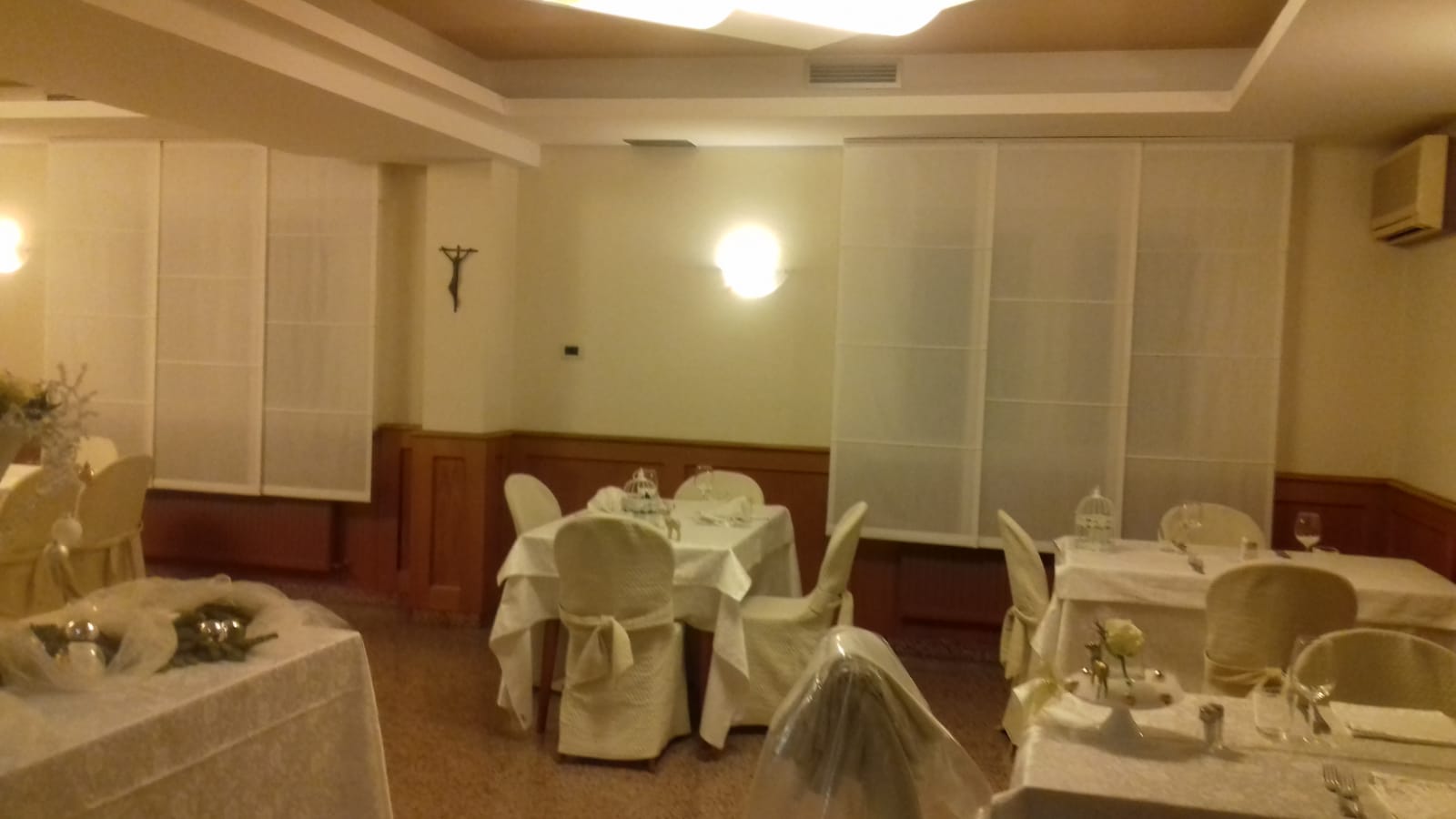 Tende e tendaggi su misura. Manzano, Udine